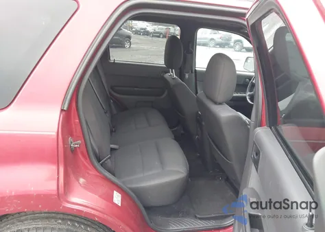 2012 Ford Escape Xlt из США, поврежденный, VIN 1FMCU9DG9CKA61879